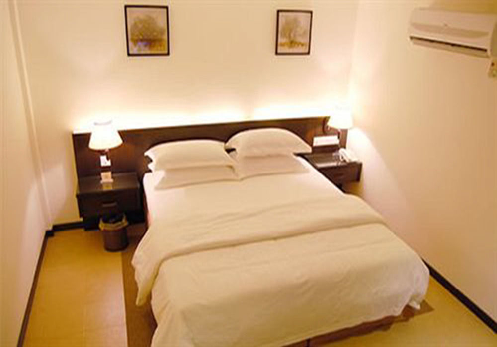 E-Red Hotel Bandar Perda Bukit Mertajam Ngoại thất bức ảnh